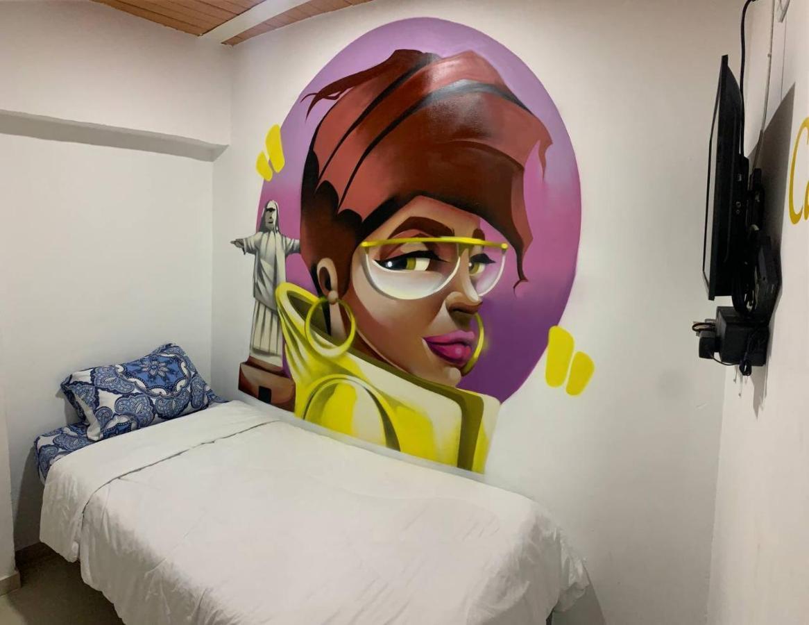 The Mural Hostel Богота Екстериор снимка